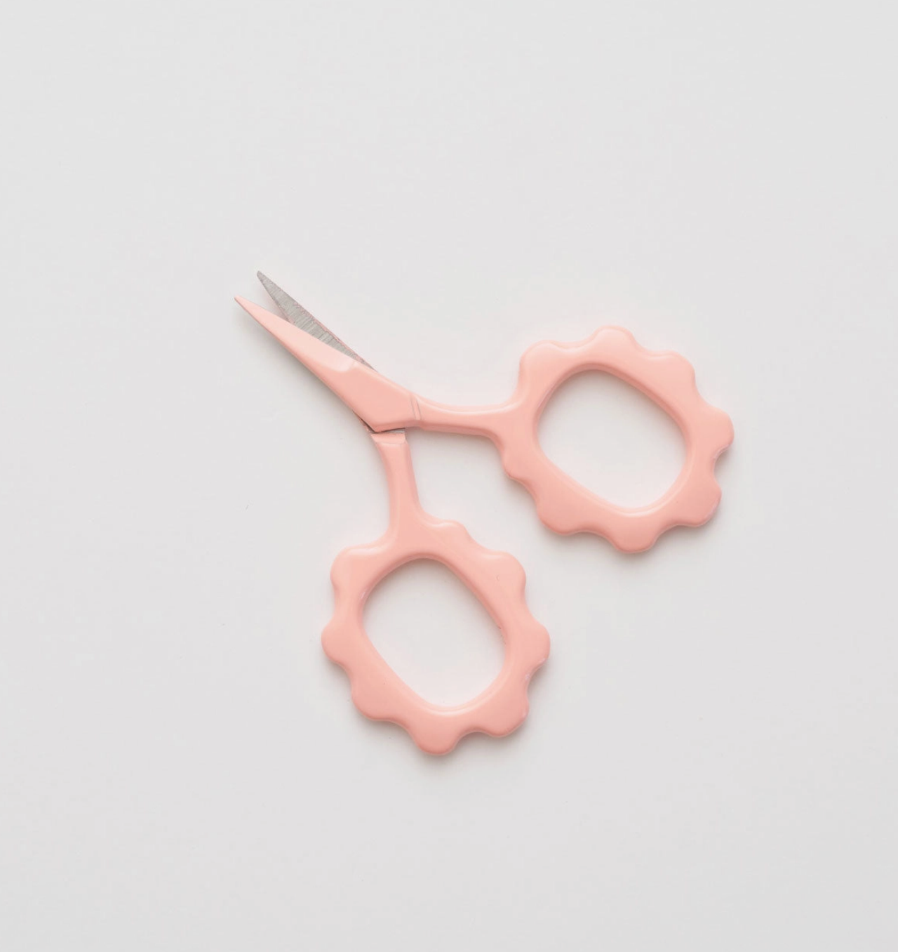 Pink Scallop Handle Scissors
