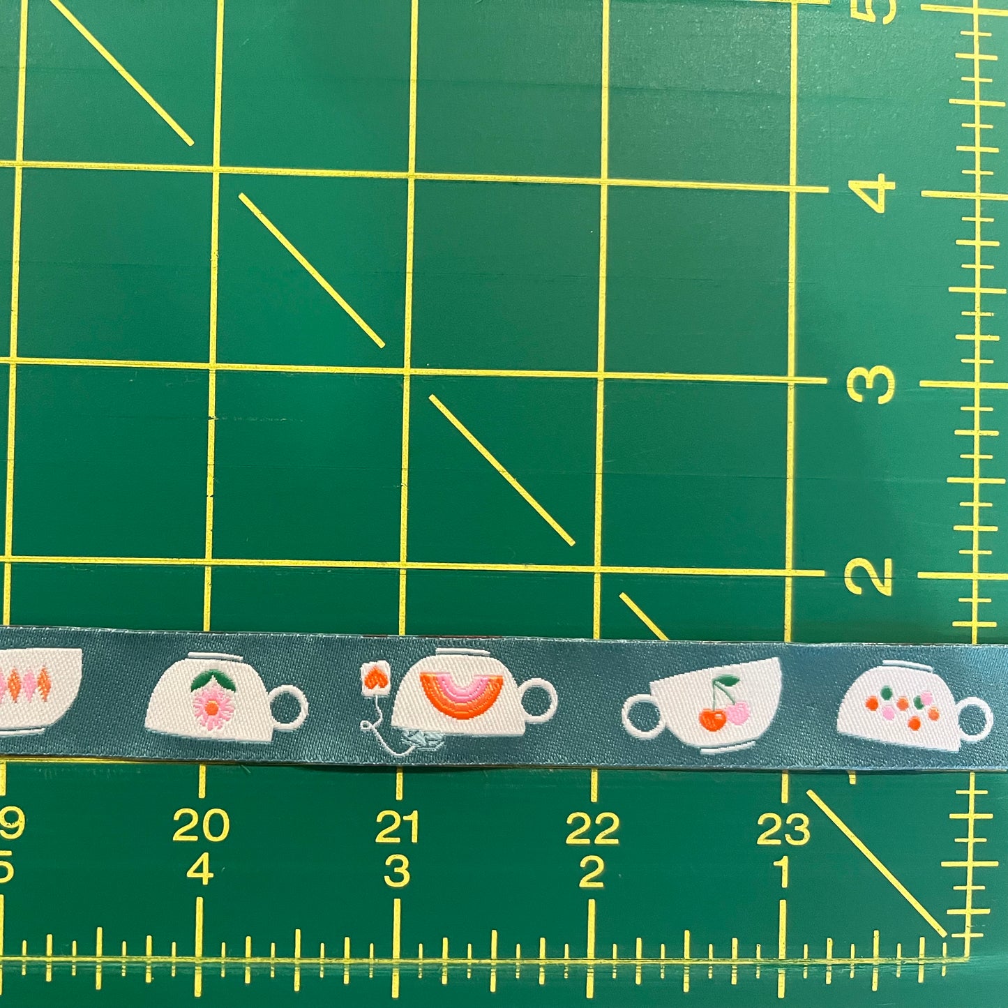 Teacups Ribbon 5/8"