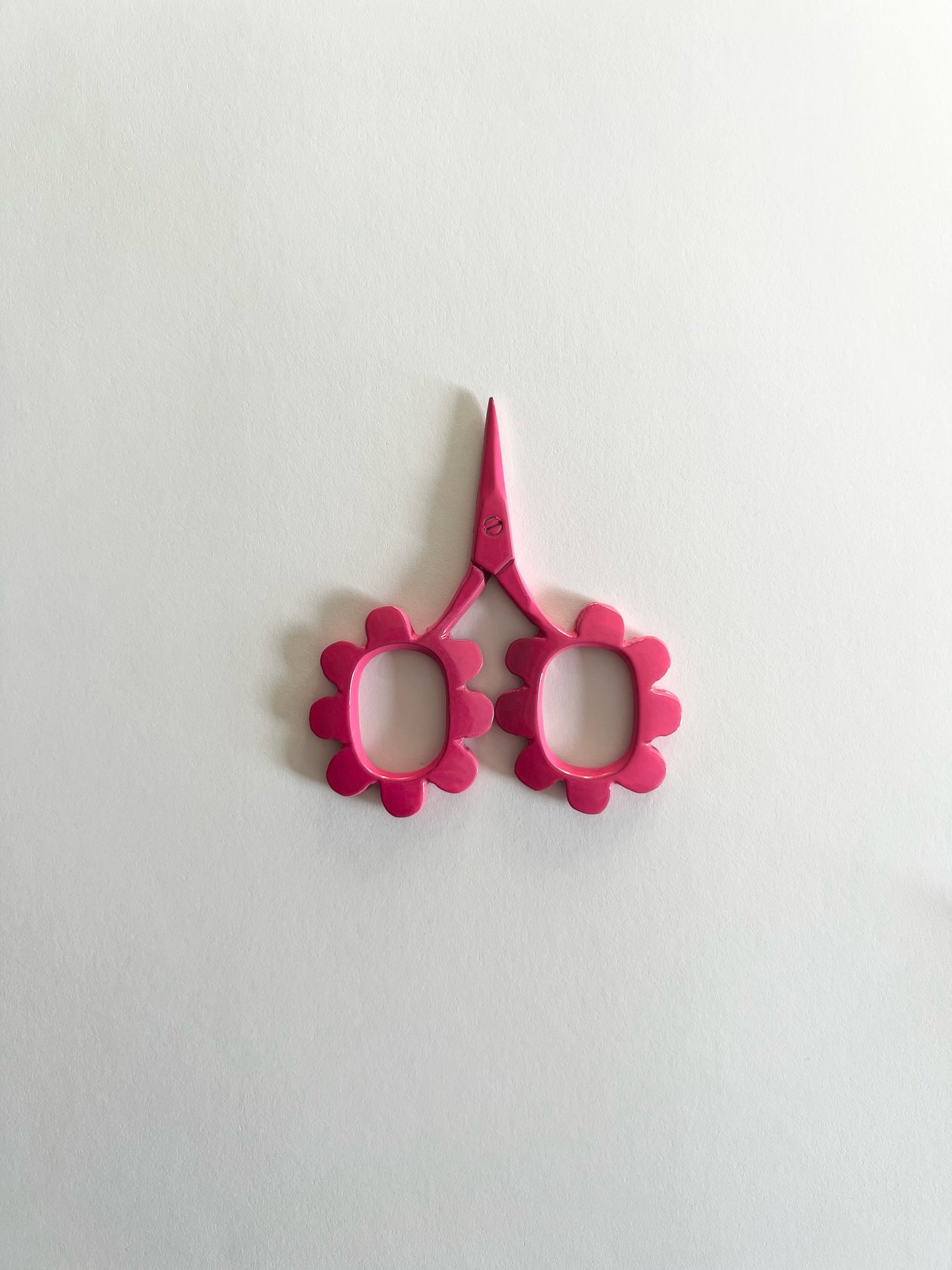 Tiny Flower Scissors Pink 2.5"
