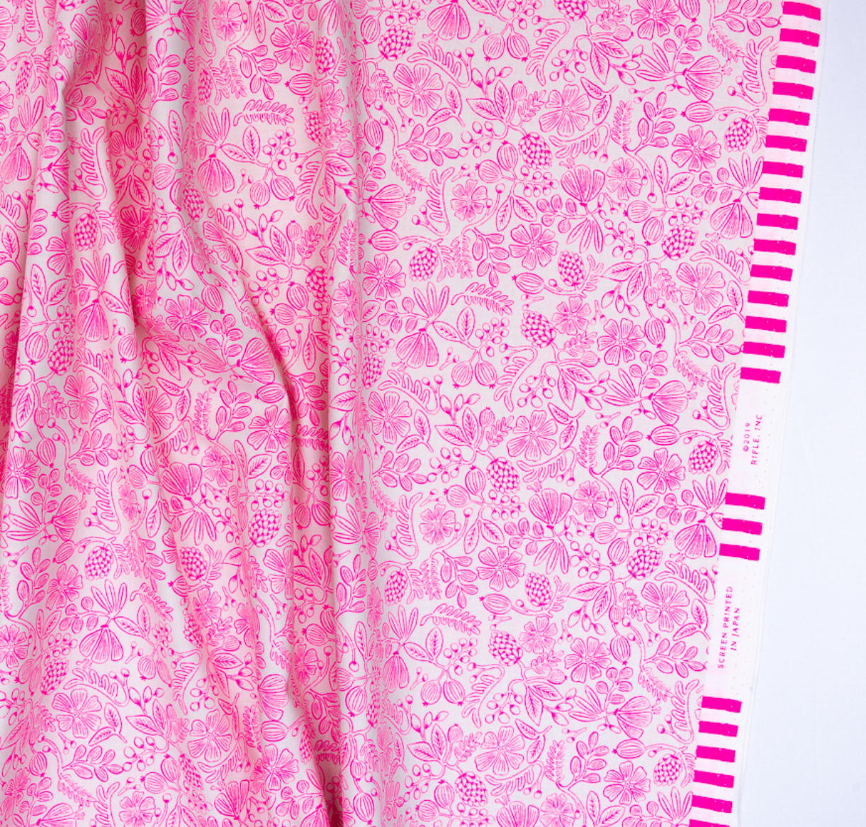 Moxie Floral in Pink Neon